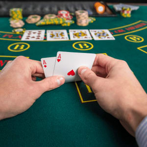 En komplett guide till att spela online pokerturneringar